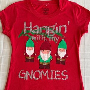 Hanging in with my Gnomies T-shirt. Women’s medium.